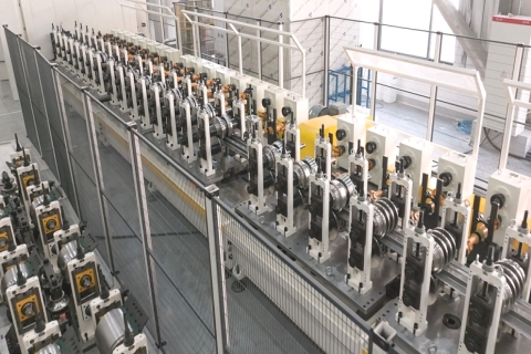 中科煜宸自動化輥壓激光焊接產(chǎn)線：從超高強鋼成型到焊接，顛覆傳統(tǒng)管材行業(yè)！